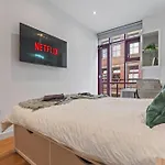 公寓 Flat - In Centre - Modern Decor - Sleeps 8 *