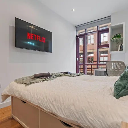 아파트 Flat - In Centre - Modern Decor - Sleeps 8 *